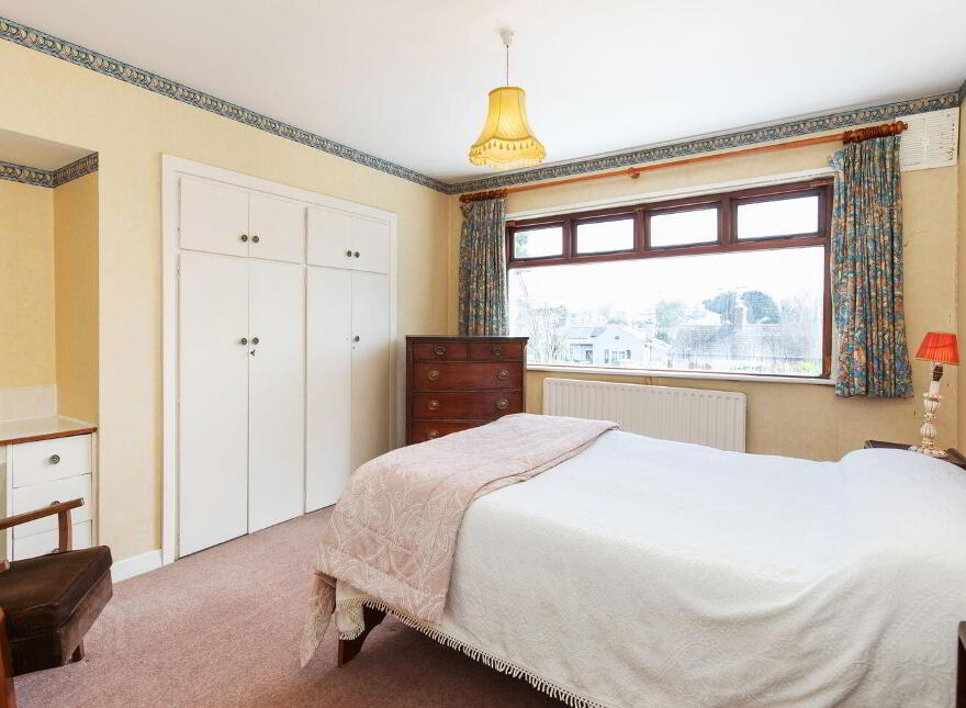 2 Stradbrook Lawn, Blackrock, Blackrock, A94K277