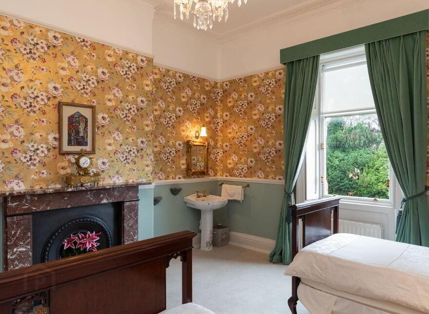 Crannmor, Knapton Road, Monkstown, A96YD37