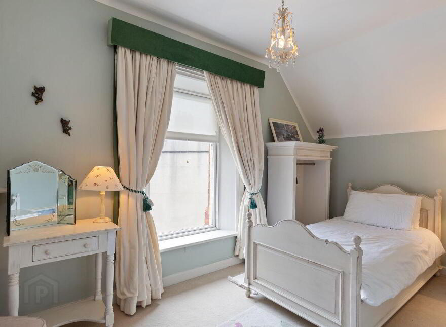 Crannmor, Knapton Road, Monkstown, A96YD37