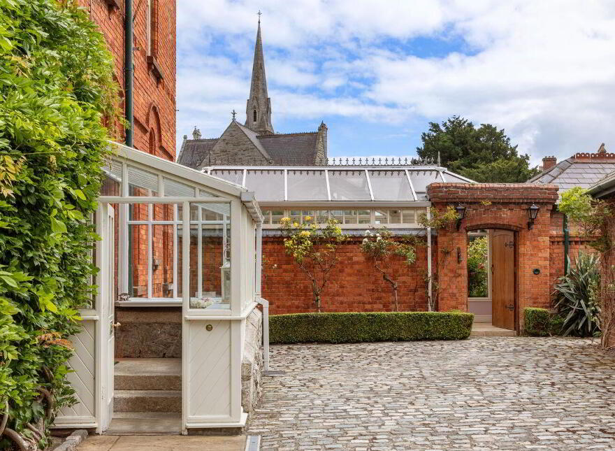Crannmor, Knapton Road, Monkstown, A96YD37