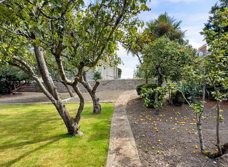 Crannmor, Knapton Road, Monkstown, A96YD37