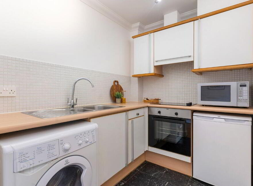 36 The Anchorage, Clarence Street, Dún Laoghaire, Dun Laoghaire, A96DK83
