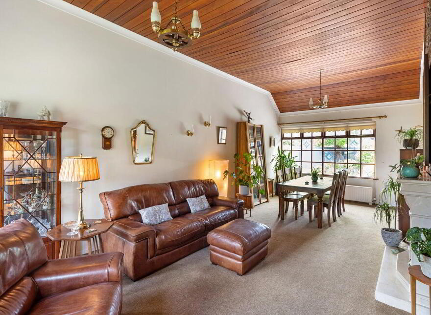 69 Beech Park Road, Dublin 18, D18N2N2