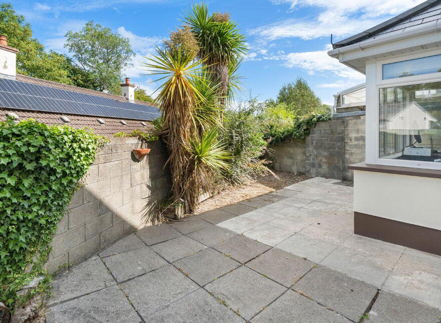 11 Somerton, Rochestown Ave, Dún Laoghaire, Dun Laoghaire, A96K6Y3