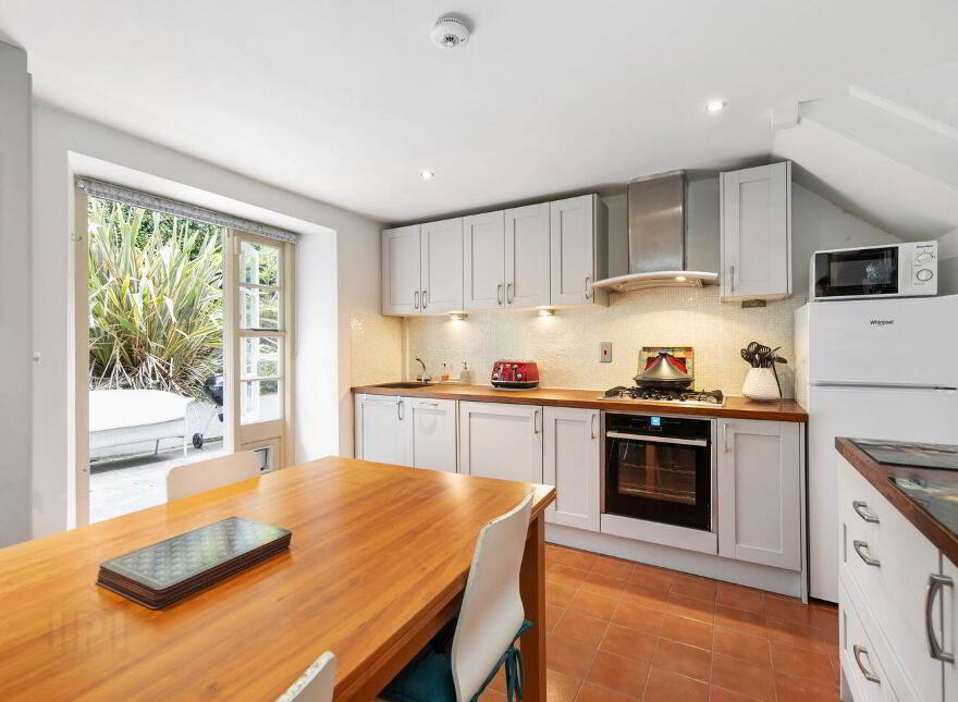 Apartment 2 Brooklawn House Brooklawn Wood, Stradbrook Road, Blackro...Blackrock, A94RX98