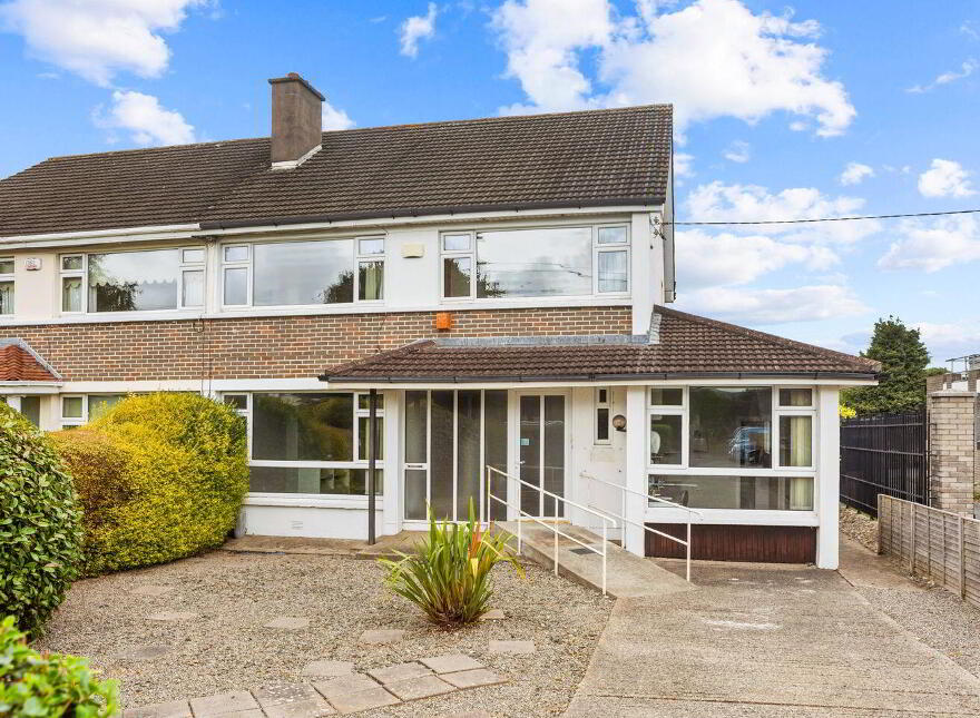 235 Rochestown Avenue, Dún Laoghaire, Dun Laoghaire, A96W8X4 photo