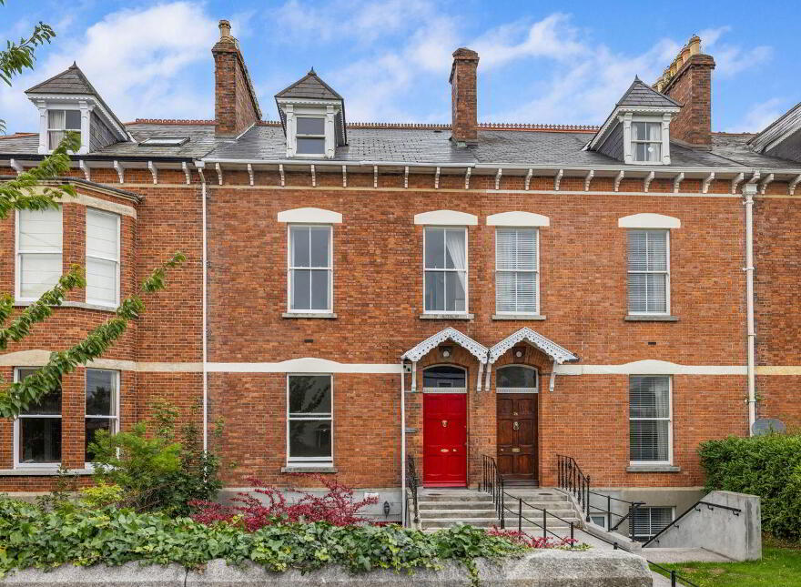 27 Cambridge Terrace, York Road, Dún Laoghaire, Dun Laoghaire, A96H2T7 photo