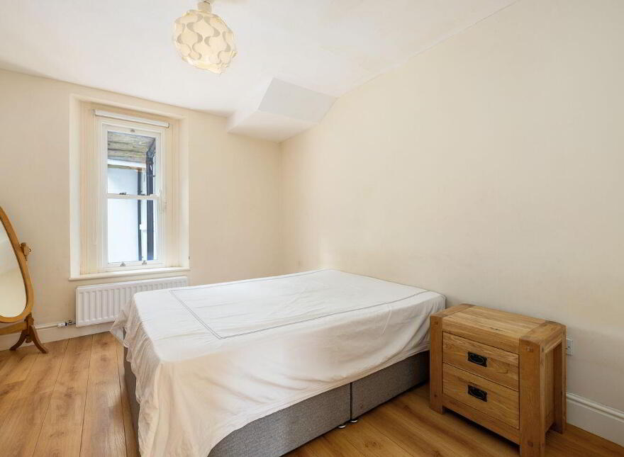 27 Cambridge Terrace, York Road, Dún Laoghaire, Dun Laoghaire, A96H2T7
