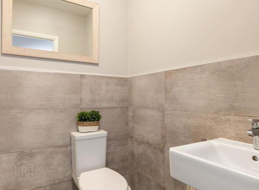 52 Roseland Avenue, Cualanor, Dún Laoghaire, Dun Laoghaire, A96P8P5