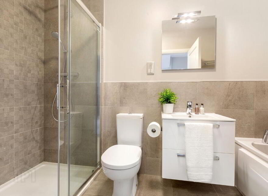 52 Roseland Avenue, Cualanor, Dún Laoghaire, Dun Laoghaire, A96P8P5