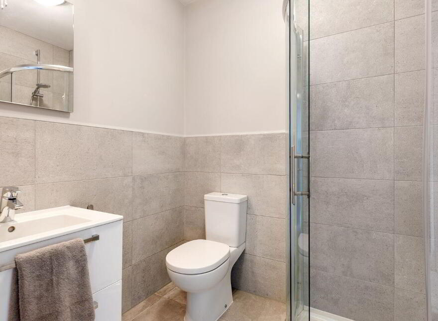 52 Roseland Avenue, Cualanor, Dún Laoghaire, Dun Laoghaire, A96P8P5