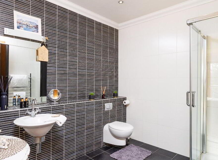 18 Alder Lodge, Farmleigh Avenue, Farmleigh Woods, Castleknock, Castleknock, D15N242