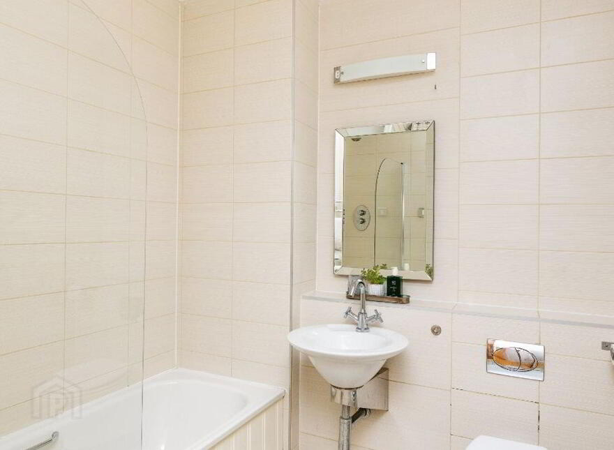 18 Alder Lodge, Farmleigh Avenue, Farmleigh Woods, Castleknock, Castleknock, D15N242