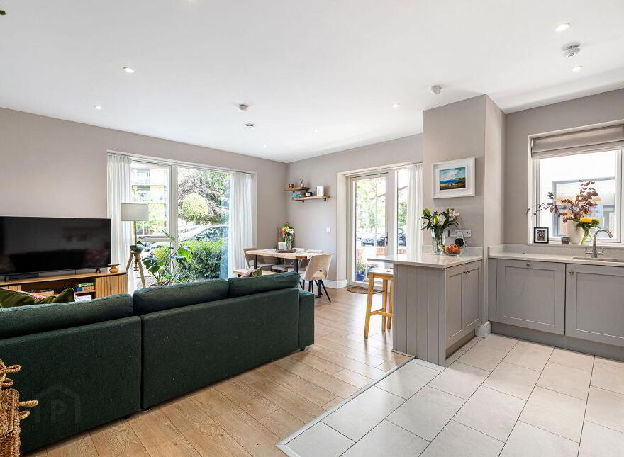 15 Clonbern, Phoenix Park Racecourse, Castleknock, Castleknock, D15HXC8