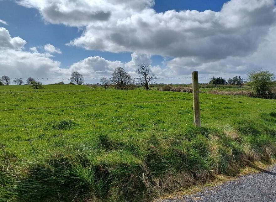 0.69 Acre Site With, F P.p, Clooneen, Dunmore