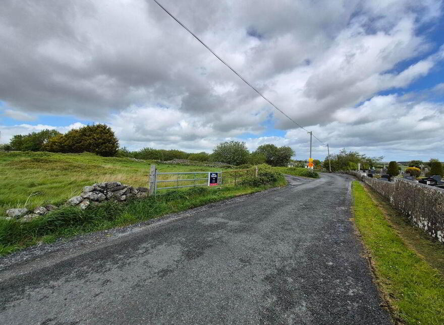 0.4 Acre In Claretuam, Belclare