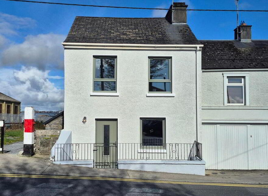 Vicar Street, Tuam, H54CR68