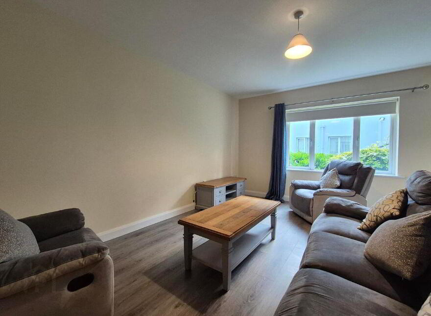 134 Carrigweir, Weir Road, Tuam, H54X340