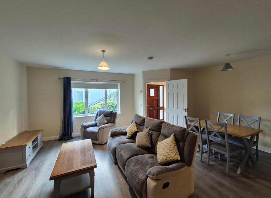 134 Carrigweir, Weir Road, Tuam, H54X340