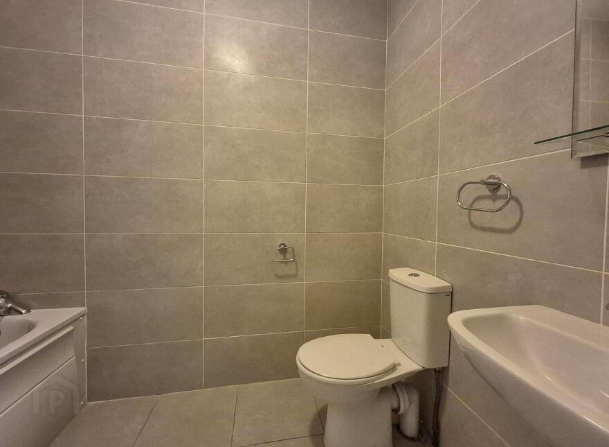 134 Carrigweir, Weir Road, Tuam, H54X340