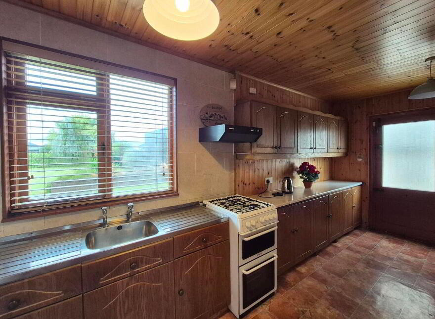 Inisfree, Dublin Road, Tuam, H54HV83