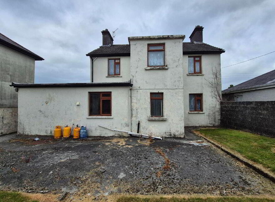 Inisfree, Dublin Road, Tuam, H54HV83