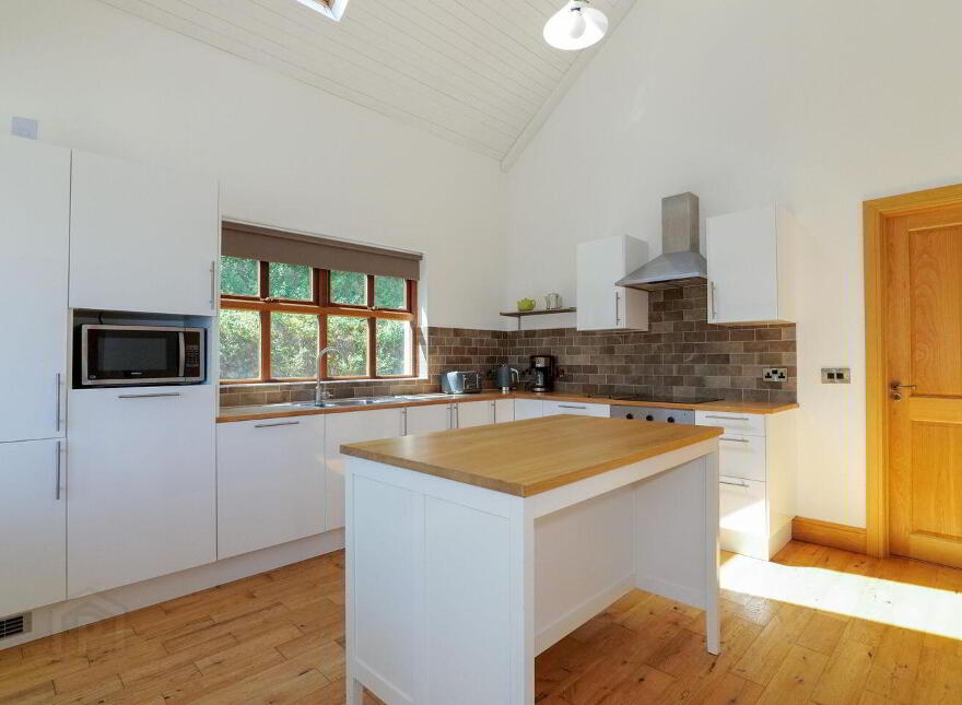 Kilbride Point, Finny, F12C838