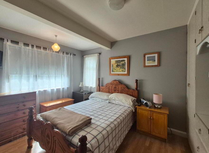 2 Grattan Park, Mountbellew, H53P025