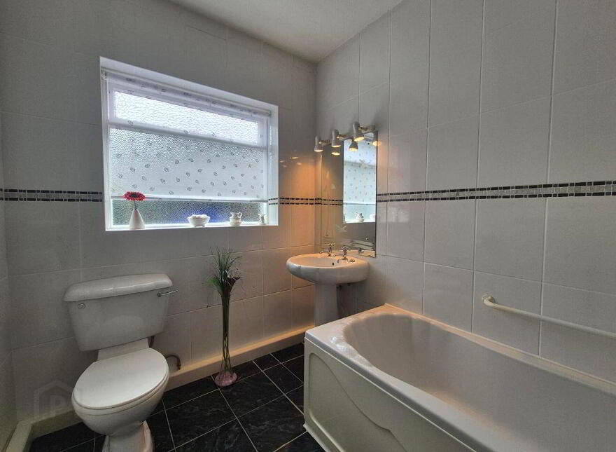 2 Grattan Park, Mountbellew, H53P025