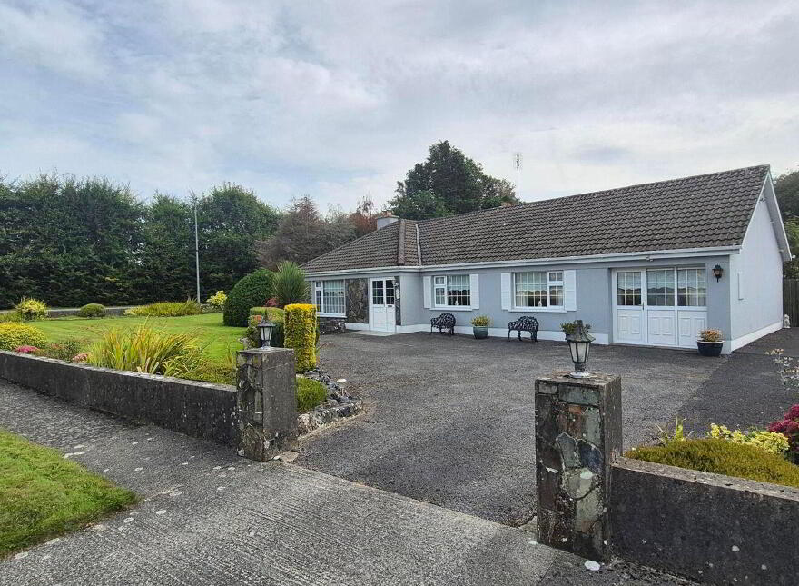 2 Grattan Park, Mountbellew, H53P025