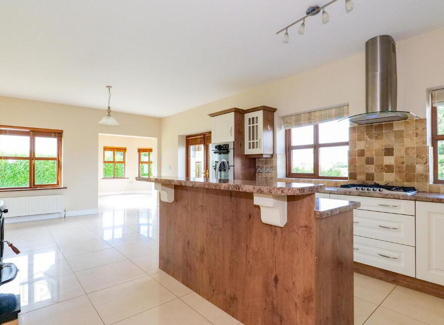 Ardskea Beg, Ballyglunin, Ballyglunin, H54A628