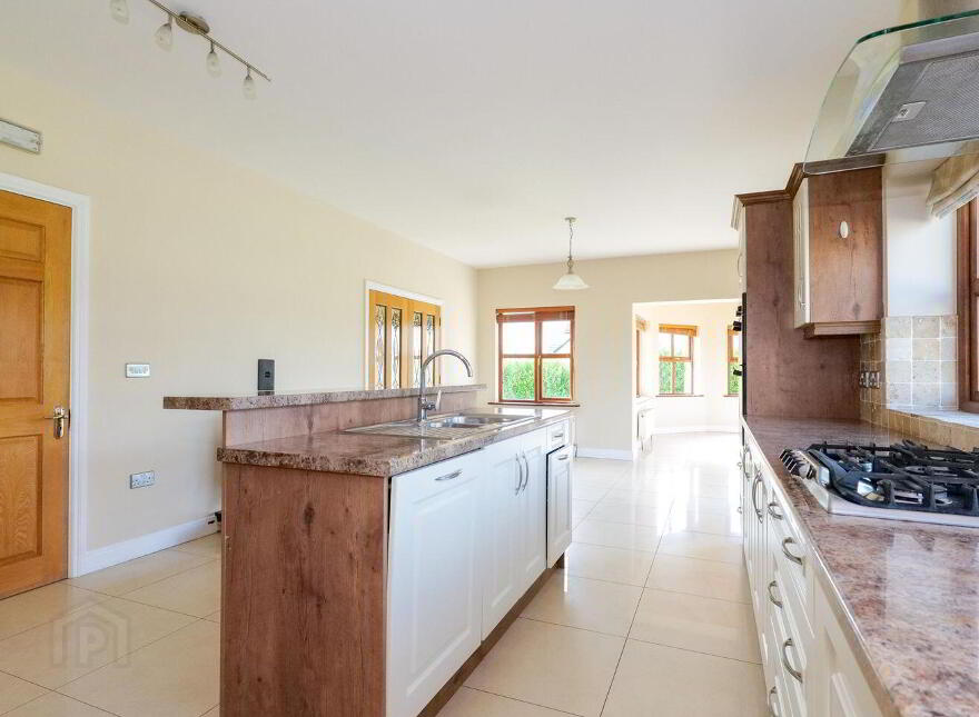 Ardskea Beg, Ballyglunin, Ballyglunin, H54A628