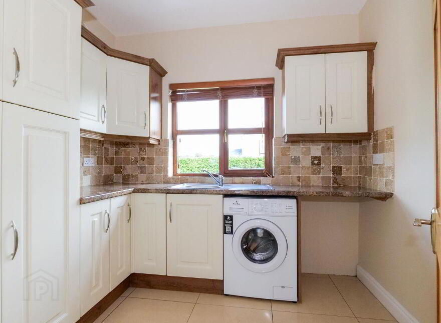 Ardskea Beg, Ballyglunin, Ballyglunin, H54A628
