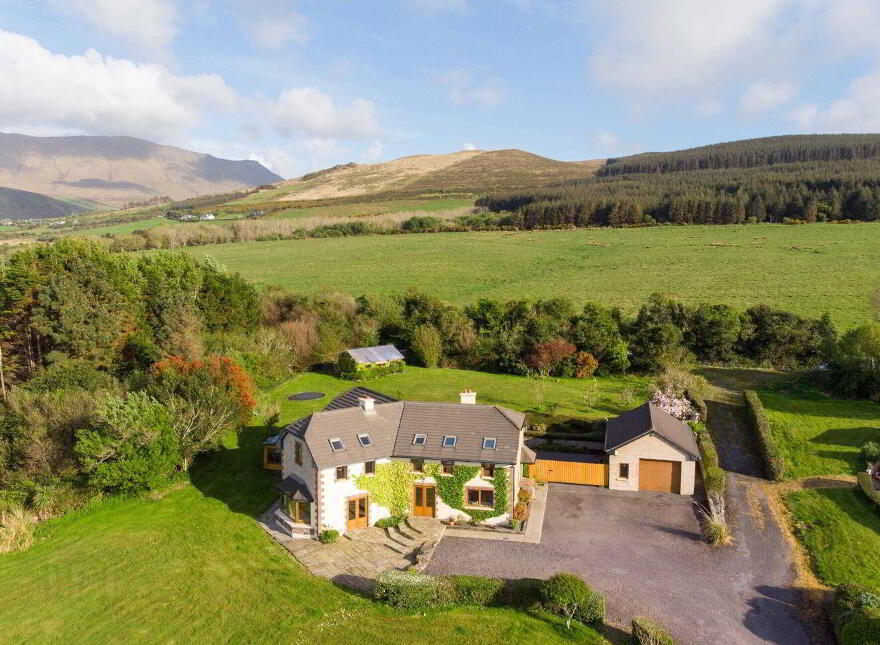 Cappaclogh, Camp, V92PX88