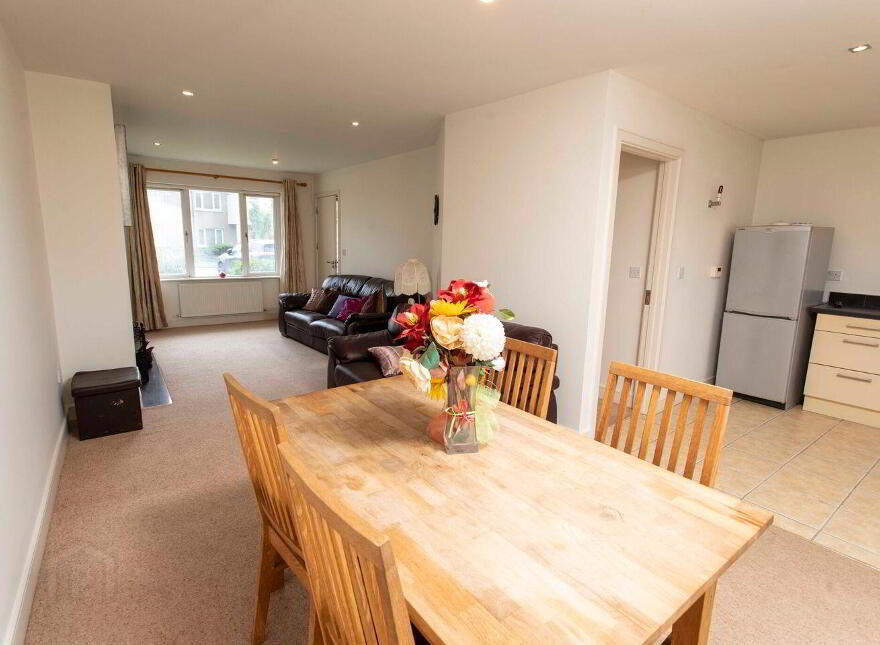 9 Hollow Way, Oakview Village, Tralee, V92WEP1
