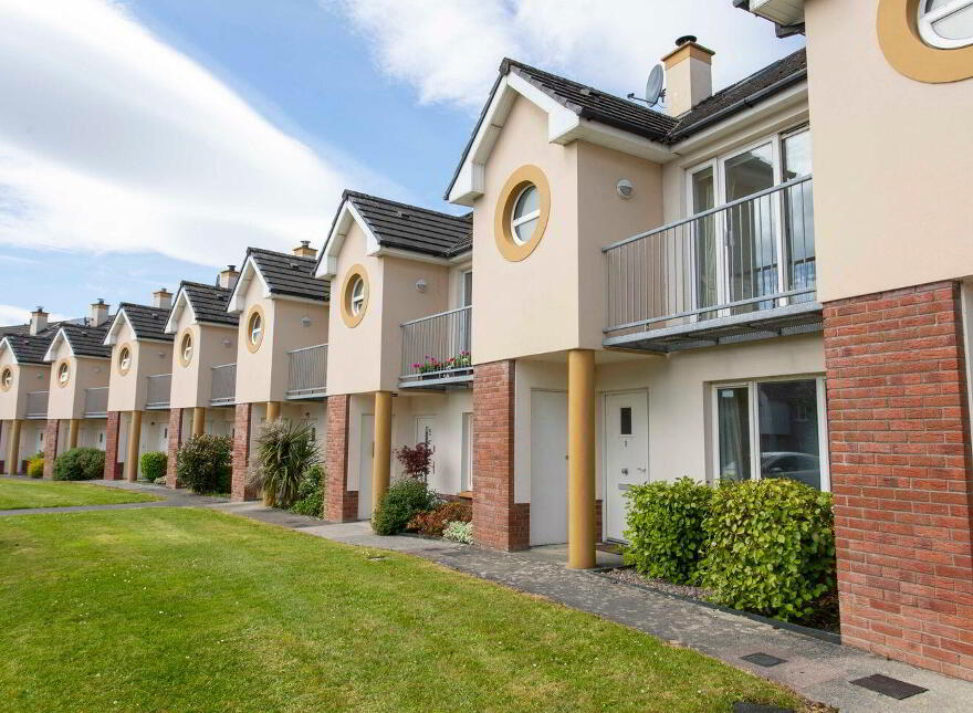 9 Hollow Way, Oakview Village, Tralee, V92WEP1
