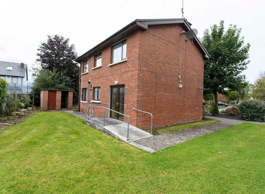 9 Elm Court, Clash Cross, Tralee, V92P9T3 photo