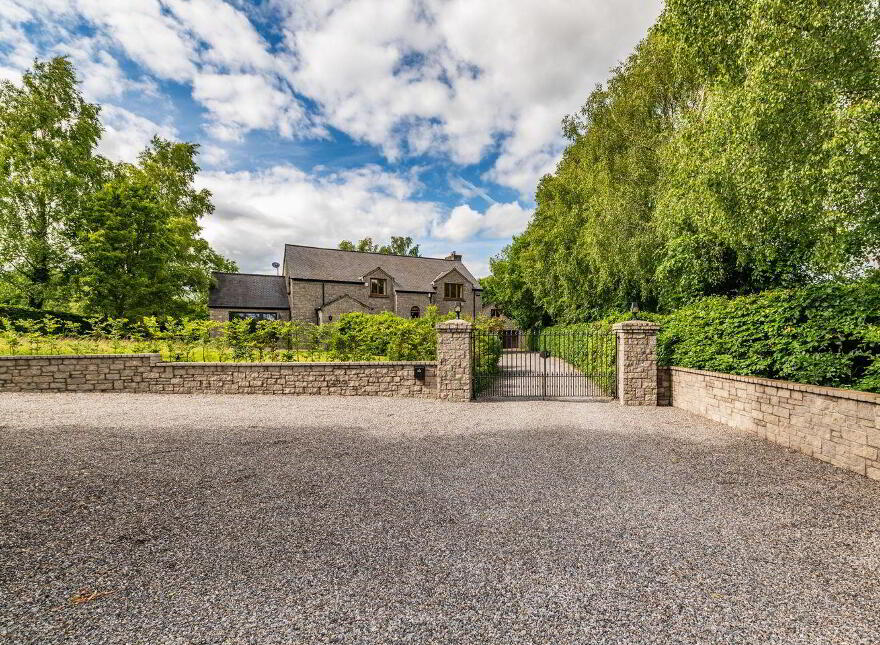 Bodenstown Lodge, Bodenstown, Sallins, W91HT28