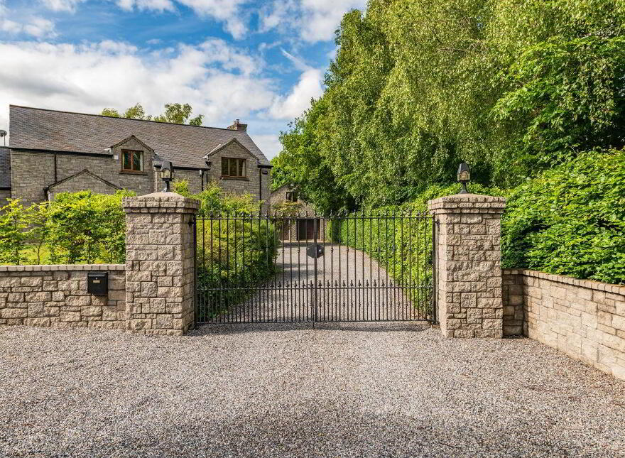 Bodenstown Lodge, Bodenstown, Sallins, W91HT28
