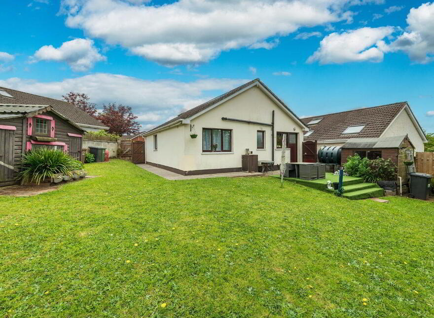 5 Alderwood Court, Naas, W91HD7V
