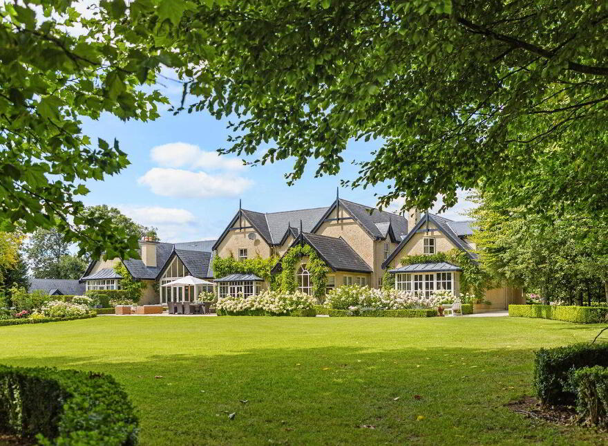 Swordlestown Lodge, Swordlestown North,, Punchestown, Punchestown