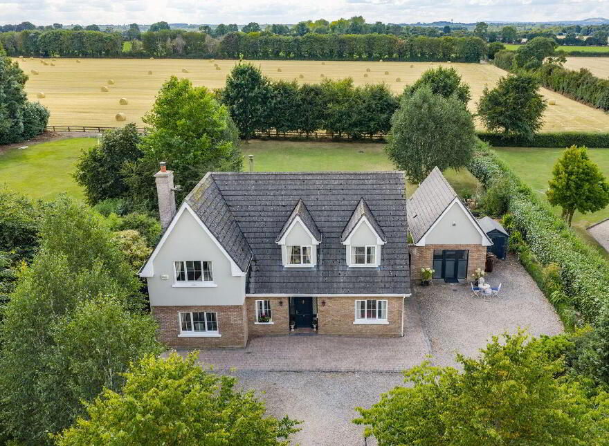 13 Dowdingstown Wood, Two Mile House, Two Mile House, W91V67W photo