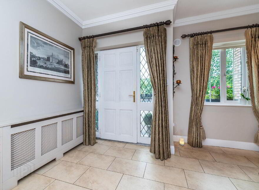 13 Dowdingstown Wood, Two Mile House, Two Mile House, W91V67W
