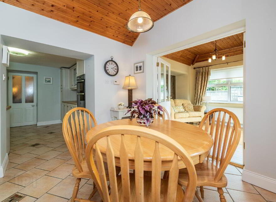 Canal View, Sallins, W91FE42