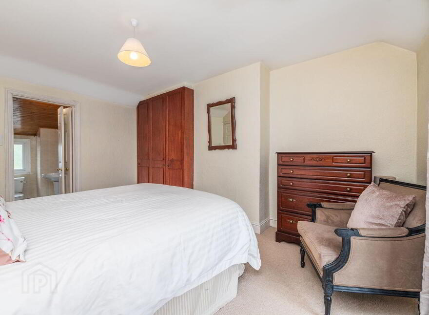 Canal View, Sallins, W91FE42