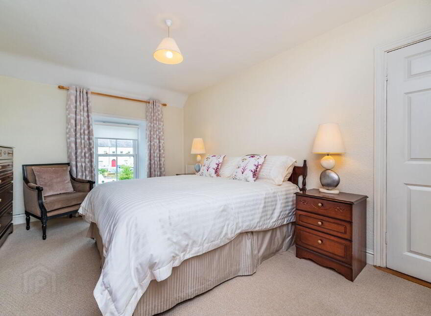 Canal View, Sallins, W91FE42