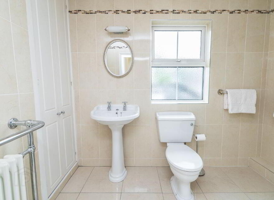 Canal View, Sallins, W91FE42