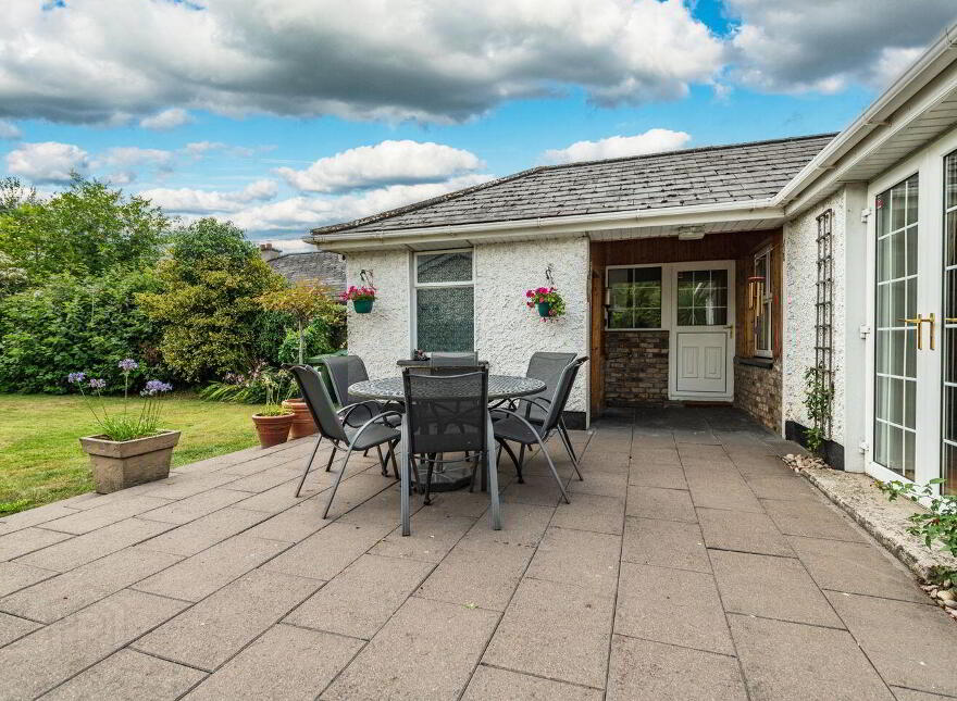 Canal View, Sallins, W91FE42