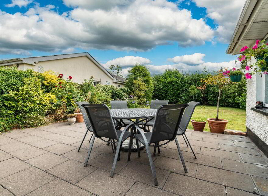 Canal View, Sallins, W91FE42