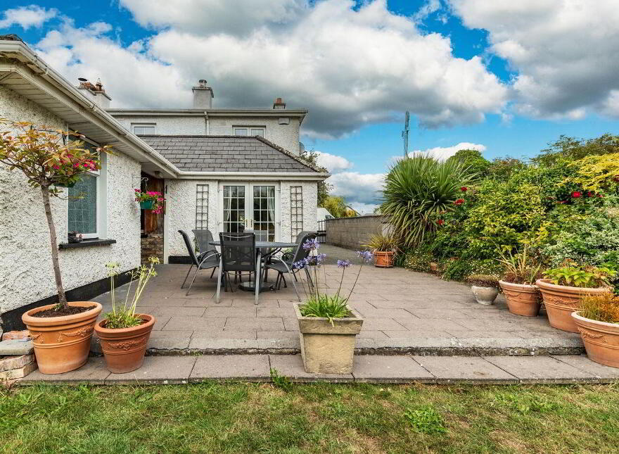 Canal View, Sallins, W91FE42
